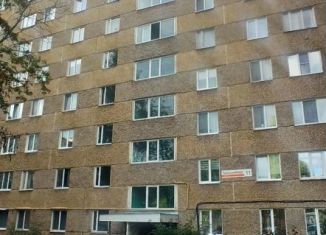 Продаю 3-ком. квартиру, 54 м2, Удмуртия, улица имени Барышникова, 11