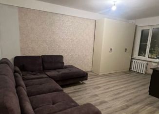 Сдам 1-комнатную квартиру, 50 м2, Махачкала, улица Толстого, 3