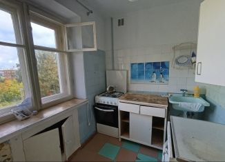 Продажа 2-комнатной квартиры, 46 м2, Дегтярск, улица Циолковского, 2