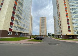 Продам 1-ком. квартиру, 38.1 м2, Красноярск, Караульная улица, 39/1, Центральный район