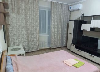 Сдается 1-ком. квартира, 36 м2, Волгодонск, проспект Курчатова, 35