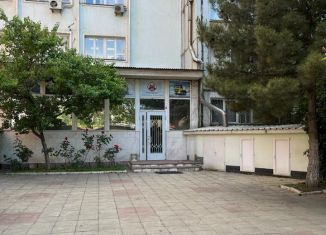 Продаю офис, 400 м2, Махачкала, улица Магомедтагирова, 180Б, Кировский район