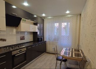 Продается 1-ком. квартира, 45 м2, село Дядьково, улица Связи, 14