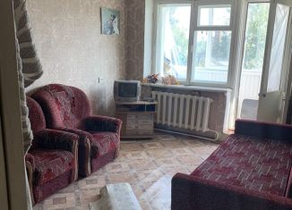 Сдача в аренду 2-ком. квартиры, 47 м2, Унеча, Комсомольская улица, 4