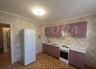 Аренда 1-ком. квартиры, 46 м2, Тюмень, улица Павла Шарова, 3к1