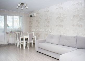 Продается трехкомнатная квартира, 79 м2, Барнаул, Сиреневая улица, 26