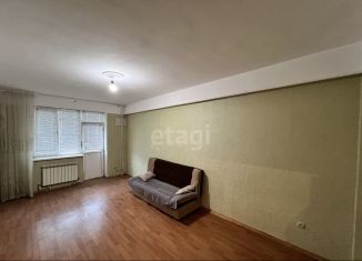 Продам 1-ком. квартиру, 33 м2, Махачкала, Ленинский район, улица Гайдара, 1А