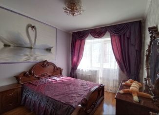 Сдам 2-ком. квартиру, 64 м2, Дмитров, Оборонная улица, 11