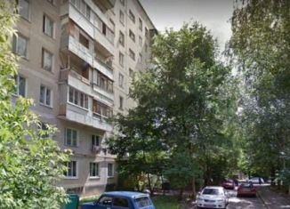 Продаю 3-ком. квартиру, 58 м2, Троицк, микрорайон В, 2