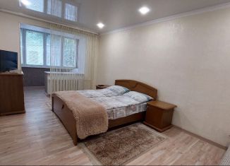 Аренда 1-комнатной квартиры, 35 м2, Ставропольский край, улица Жуковского, 8