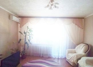 Продается трехкомнатная квартира, 65.8 м2, Амурск, Комсомольский проспект, 67