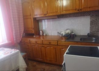 Сдам однокомнатную квартиру, 40 м2, Курчатов, Садовая улица, 1А