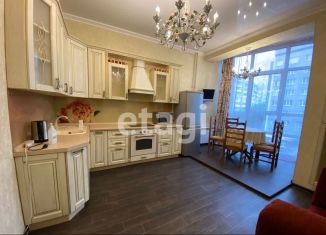 Сдается 2-ком. квартира, 70 м2, Красноярск, улица Карла Маркса, 8А