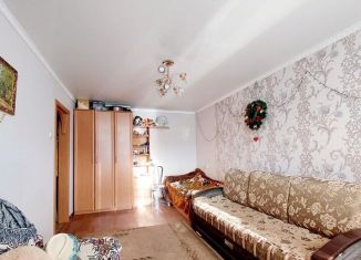 Продам 1-ком. квартиру, 35 м2, Салават, улица Калинина, 85