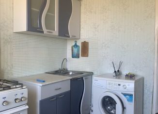 3-ком. квартира в аренду, 67 м2, Амурск, проспект Строителей, 36