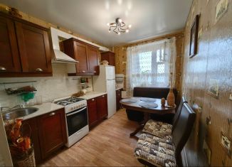 Продается 2-ком. квартира, 56 м2, Татарстан, улица Симонова, 6