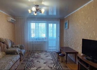 Продается 4-комнатная квартира, 73.9 м2, поселок городского типа Афипский, улица Пушкина, 140