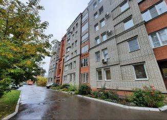 Продаю 4-ком. квартиру, 140 м2, Красноярский край, Новосибирская улица, 29