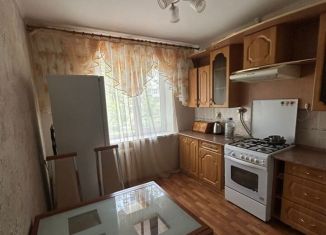 Сдам в аренду 3-ком. квартиру, 69 м2, Уфа, улица Степана Злобина, 38/2