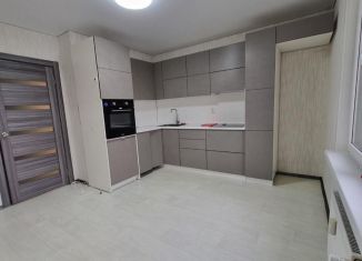 Продается 2-комнатная квартира, 60 м2, Татарстан, проспект Строителей, 6