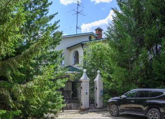 Продаю дом, 300 м2, деревня Калинино, улица Хади Такташа