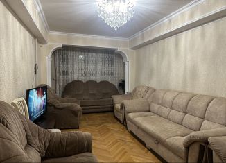 Продам 3-комнатную квартиру, 70 м2, Владикавказ, проспект Коста, 213