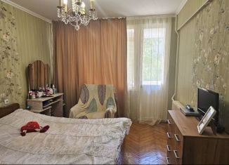 Продам 3-ком. квартиру, 70 м2, Краснодарский край, улица Ватутина, 25А