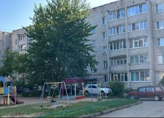 Продам трехкомнатную квартиру, 70 м2, Гагарин, улица Строителей, 48