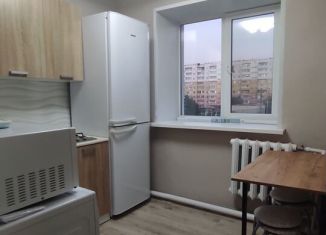 Сдается двухкомнатная квартира, 43 м2, Тобольск, улица Семёна Ремезова, 68