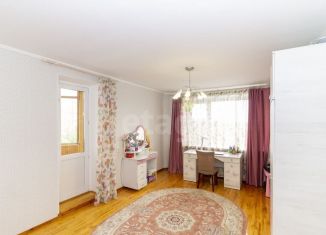 Продажа 3-ком. квартиры, 96 м2, Тюмень, Новосибирская улица, 131