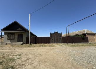 Продается дом, 200 м2, село Толстой-Юрт