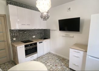 Сдача в аренду 2-ком. квартиры, 53 м2, Новосибирск, Советская улица, 49