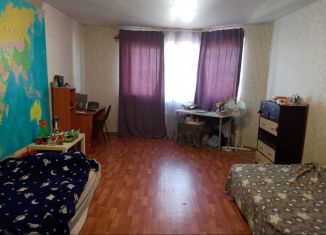 Сдача в аренду 2-ком. квартиры, 66 м2, Москва, Синявинская улица, 11к10