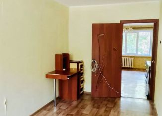 Продам 2-ком. квартиру, 45 м2, Астрахань, Советский район, Моздокская улица, 54