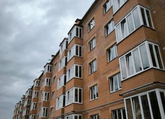 Продается двухкомнатная квартира, 68 м2, Владикавказ, улица Хадарцева, 10А, 12-й микрорайон