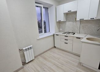 Продам 2-комнатную квартиру, 48 м2, Киров, улица Воровского, 121