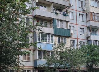 Продается 1-ком. квартира, 22.8 м2, Астрахань, улица Валерии Барсовой, 12к2