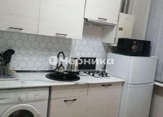 Продам 1-комнатную квартиру, 30 м2, Каменск-Шахтинский, улица Орджоникидзе, 42