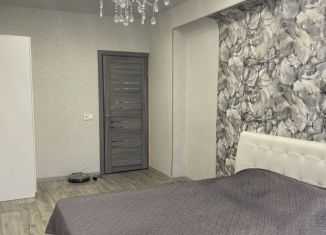 Сдам 3-ком. квартиру, 90 м2, Хабаровский край, Пионерская улица, 68