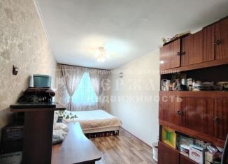 Продается 2-ком. квартира, 44 м2, Кемеровская область, улица Лукиянова, 13