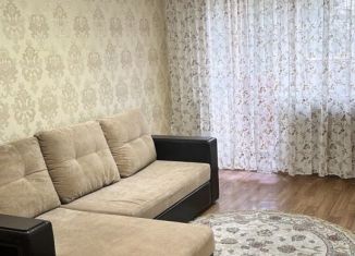 2-ком. квартира в аренду, 45 м2, Казань, улица Красной Позиции, 33