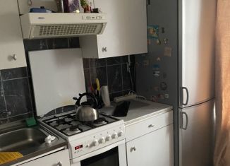 Аренда 2-комнатной квартиры, 40 м2, Москва, Бирюлёвская улица, 24к2, ЮАО