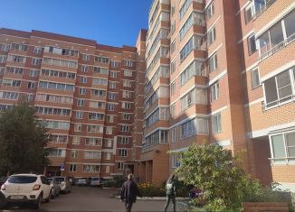 Продам трехкомнатную квартиру, 74 м2, Красноярский край, Весенняя улица, 4