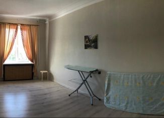 Продам 2-ком. квартиру, 48 м2, Дзержинский, улица Академика Жукова, 23