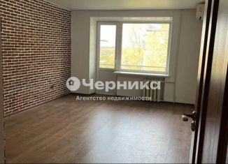 Продается 3-комнатная квартира, 58.7 м2, Каменск-Шахтинский, Красная улица, 52