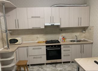 Сдается 2-ком. квартира, 55 м2, Адыгея, улица Гагарина, 46В