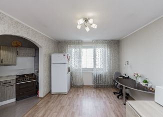 Продам 2-ком. квартиру, 83 м2, Тюмень, Широтная улица, 168к3