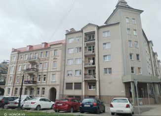 Сдается 2-комнатная квартира, 67 м2, Калининградская область, улица Гагарина, 1А