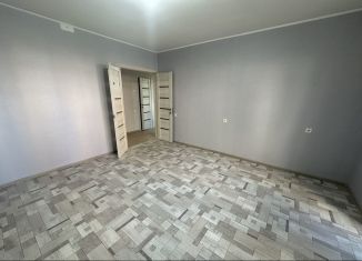 Продаю 2-ком. квартиру, 58 м2, Тобольск, 10-й микрорайон, 74