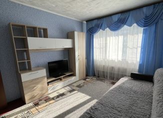 Сдаю 2-ком. квартиру, 48 м2, Мыски, улица Вахрушева, 25